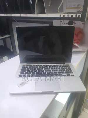 New Laptop Apple MacBook Pro 2015 8GB Intel Core i5 SSD 256GB