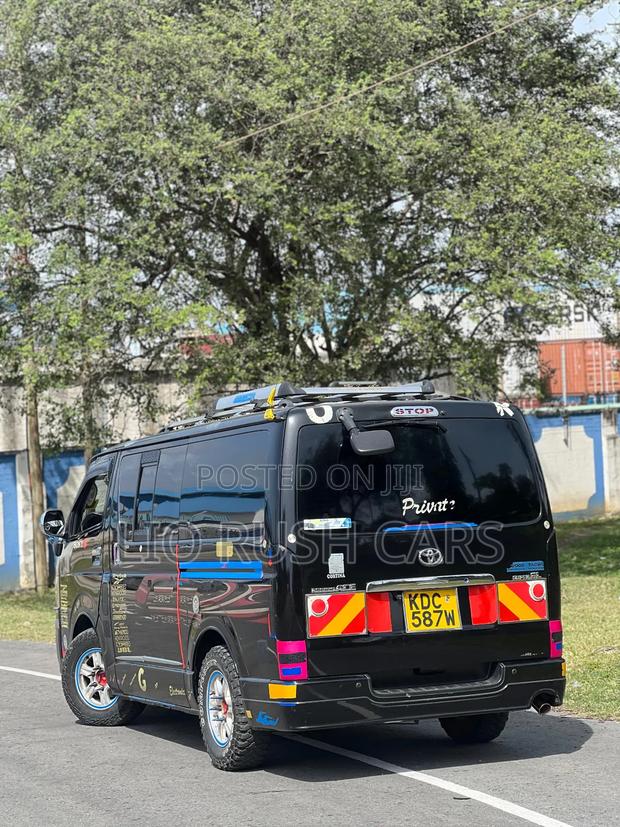Toyota HiAce 2014 Black - thumbnail 16