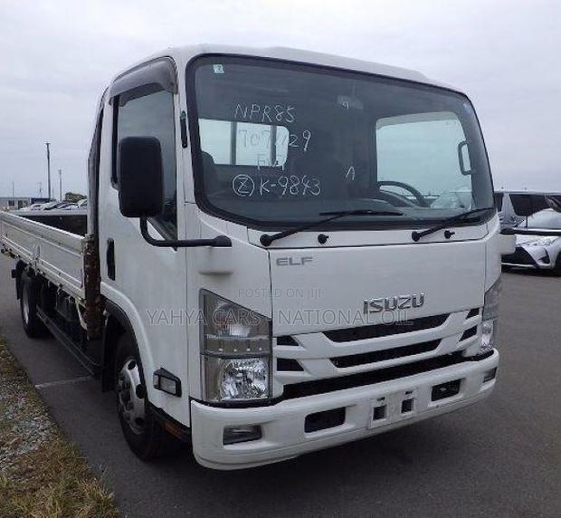 Isuzu Elf 2017 White