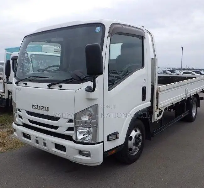 Isuzu Elf 2017 White