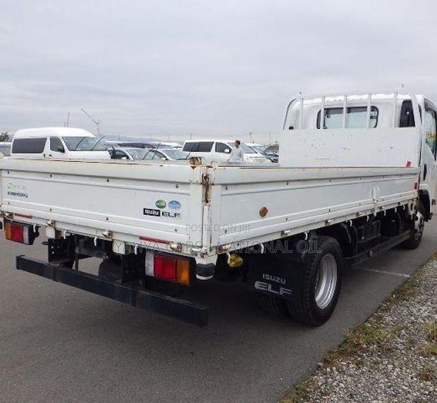Isuzu Elf 2017 White - thumbnail 3