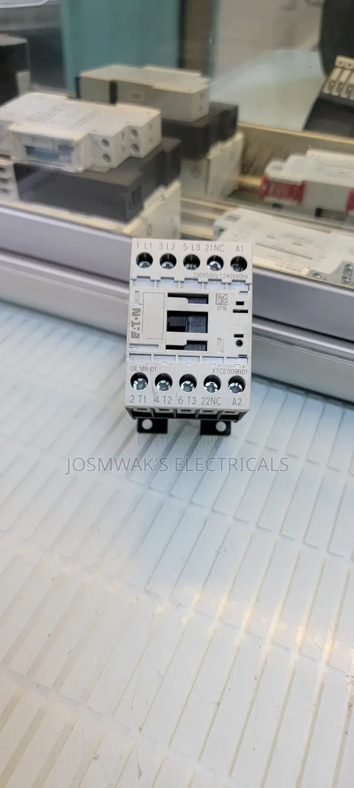 Eton Mini Contactor