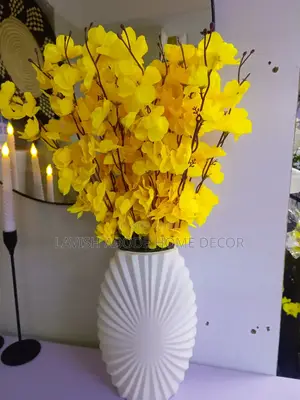 Unbreakable White Nordic Oval Flower Vase /Flowers