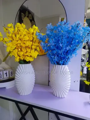 Unbreakable White Nordic Oval Flower Vase /Flowers