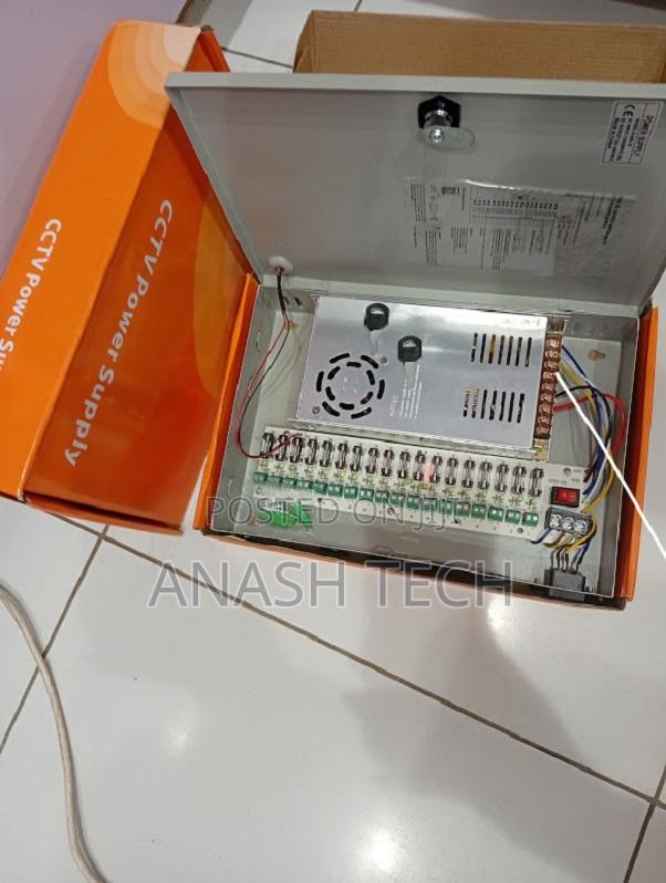 Durable in Use 12v, 30 Amperes CCTV Power Supply Unit Closed