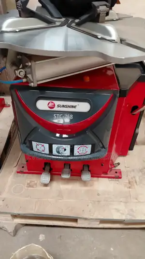 Sunshine Italy Tyre Changer Machine Heavy Duty for Commercial Duties.