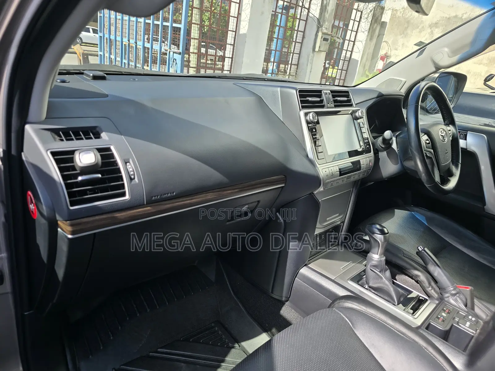 Toyota Land Cruiser Prado 2019 Gray