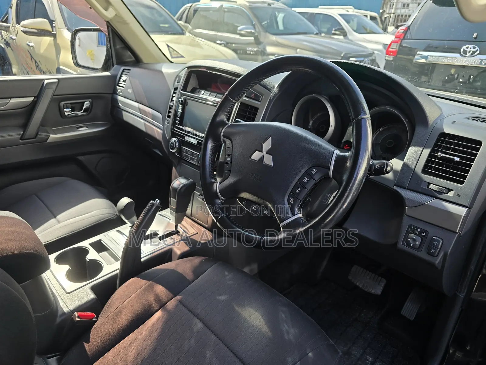 Mitsubishi Pajero 2018 Black