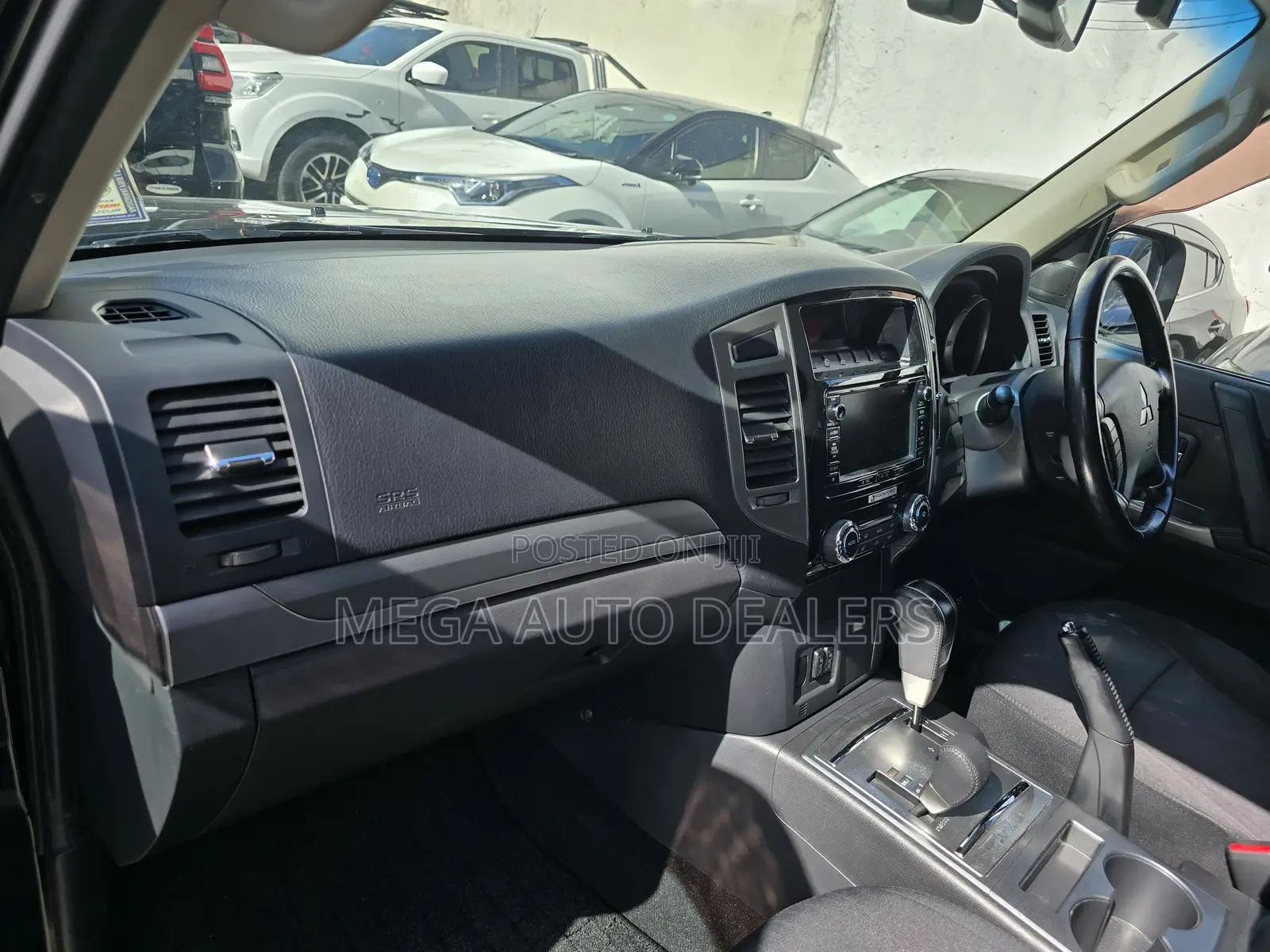 Mitsubishi Pajero 2018 Black