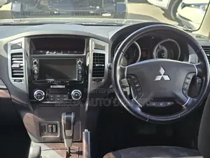 Mitsubishi Pajero 2018 Black