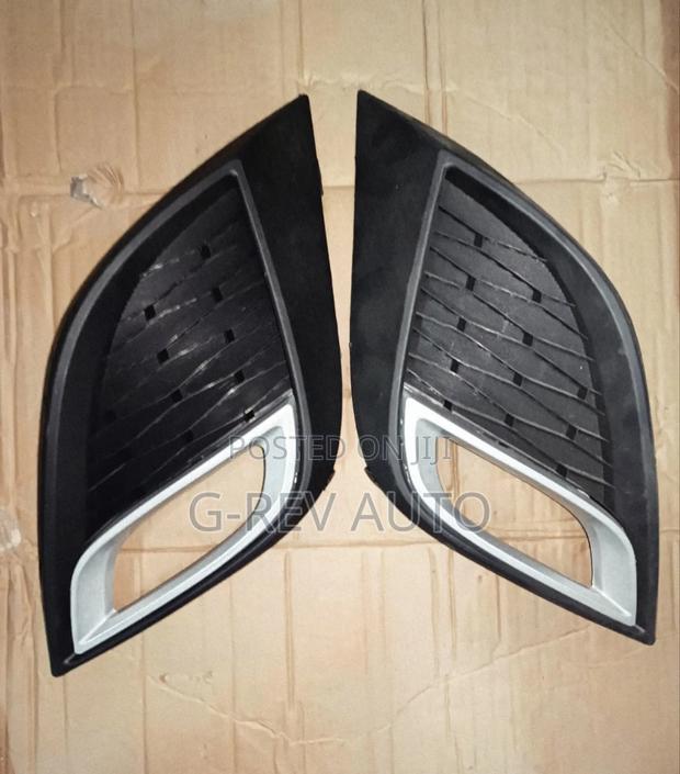 Mazda Axela 2010 Foglight Covers.