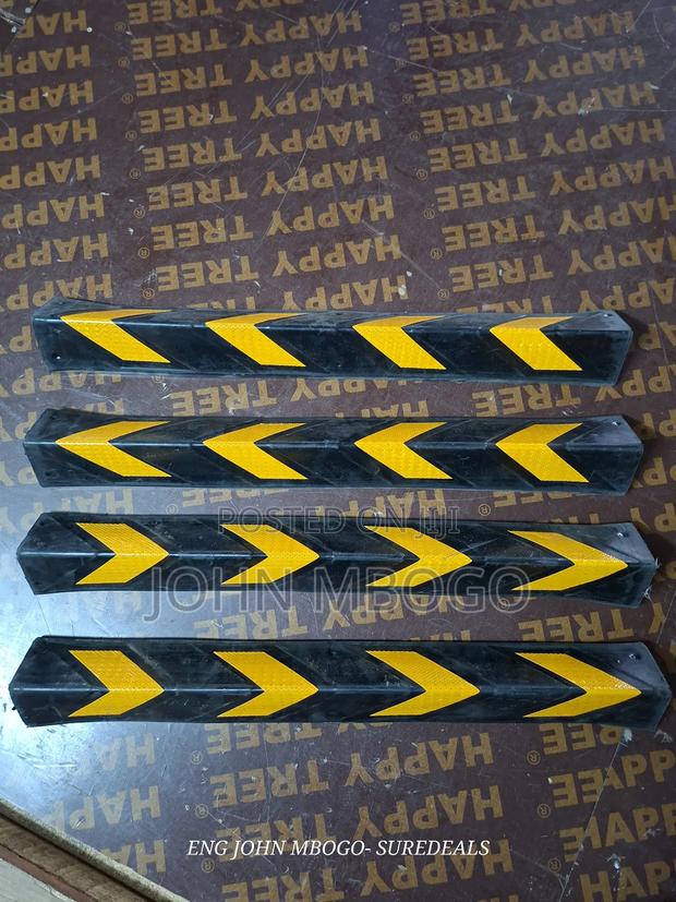 Reflective Corner Guard /Column Protector . - thumbnail 3