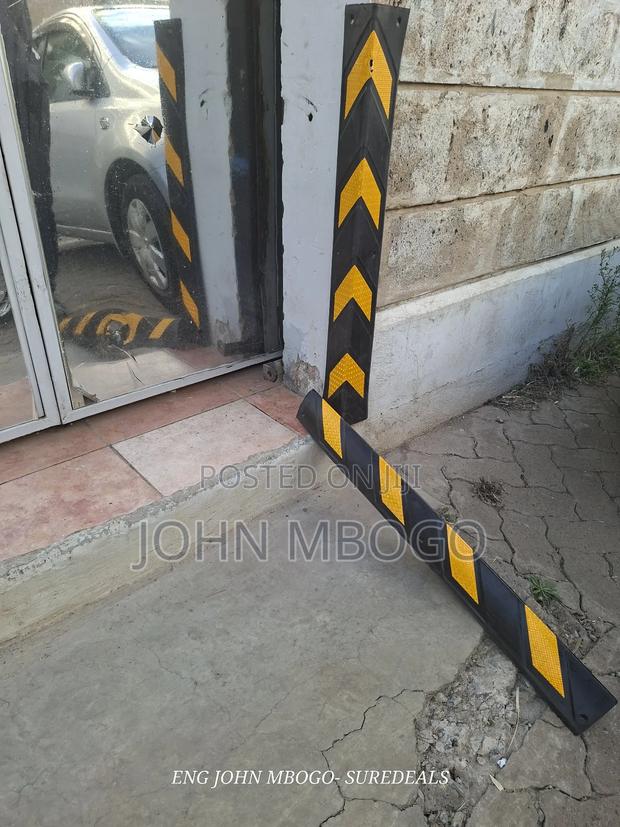 Pillar Proector / Reflective Corner Guard