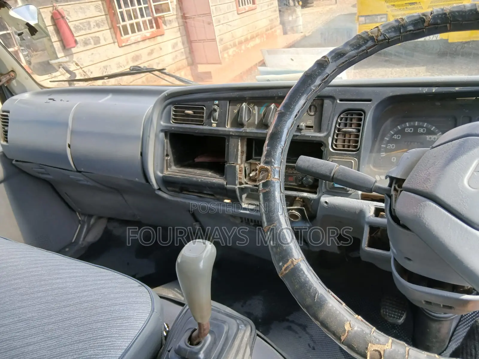 Mitsubishi Fh 2006