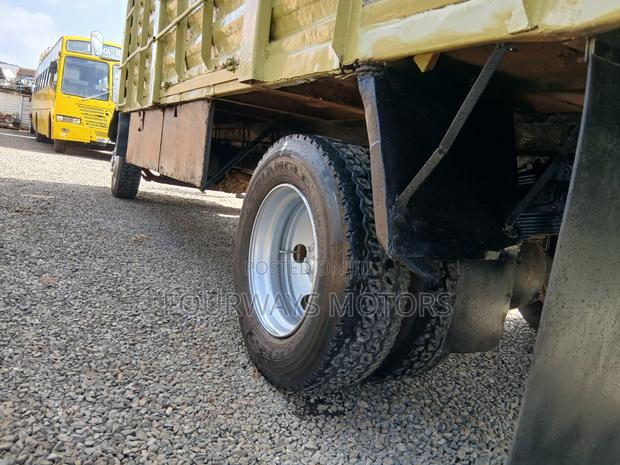 Mitsubishi Fh 2006 - thumbnail 16