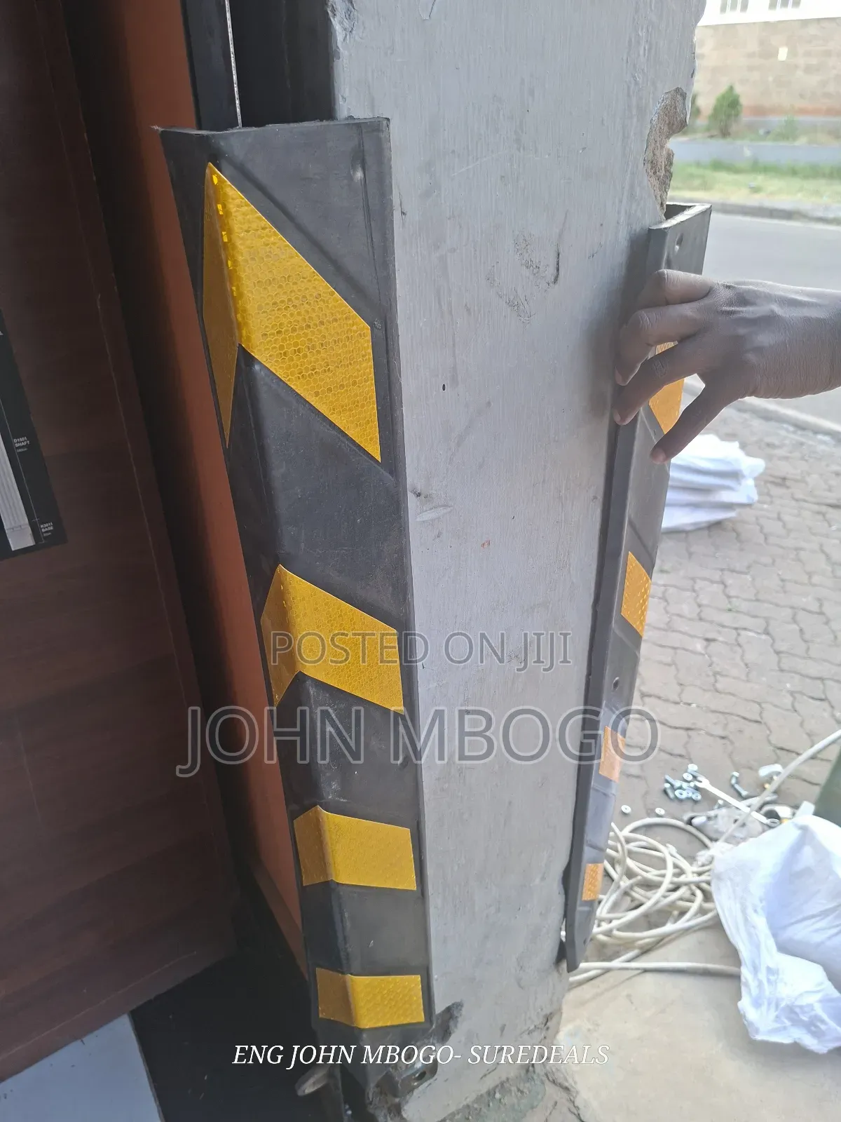 Rubber Bond Wall Rubber Corner Guard