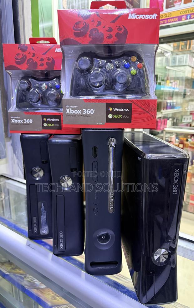 Well Kept Chipped Xbox 360 Gaming Console - main view