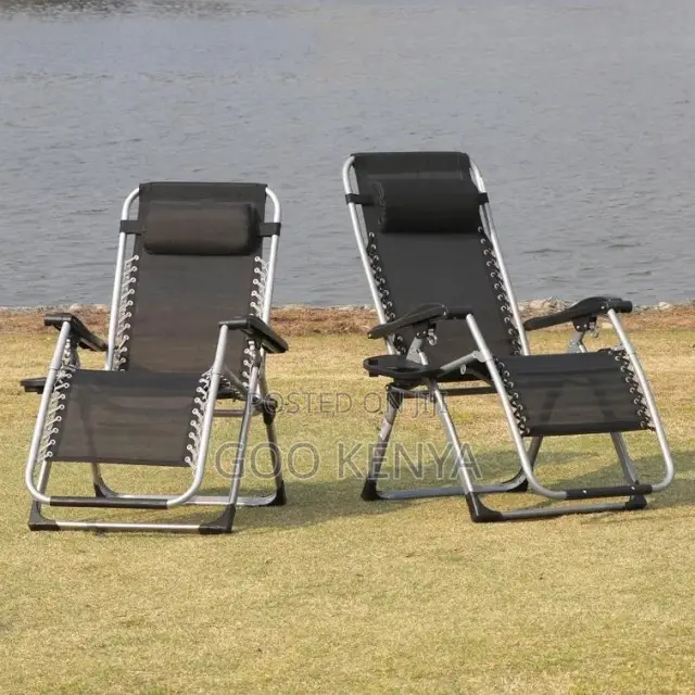 Outdoor Chair; Modern Reclining Zero Gravity Folding Chair