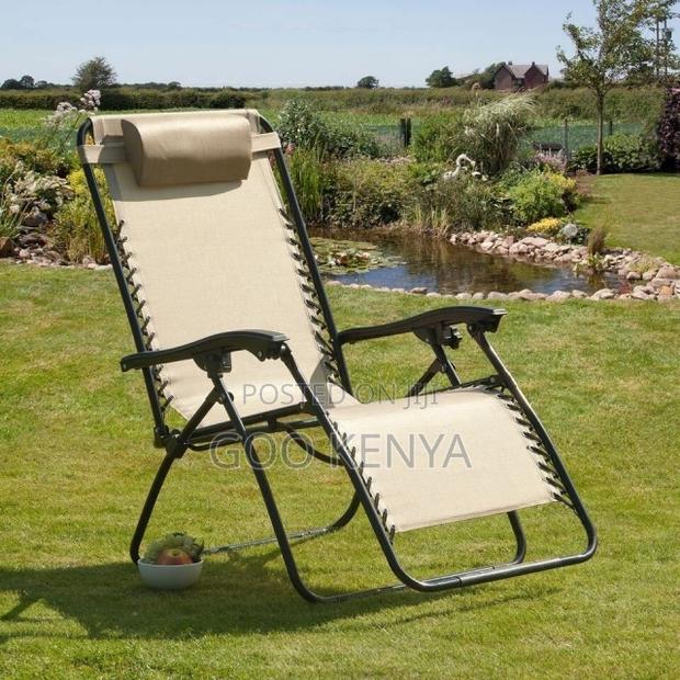 Outdoor Chair; Modern Reclining Zero Gravity Folding Chair - thumbnail 8