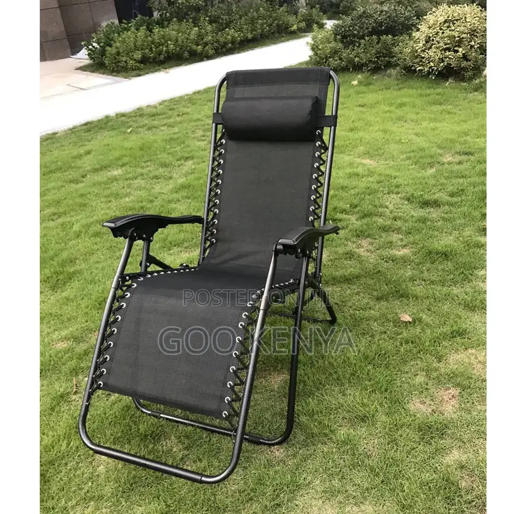 Outdoor Chair; Modern Reclining Zero Gravity Folding Chair