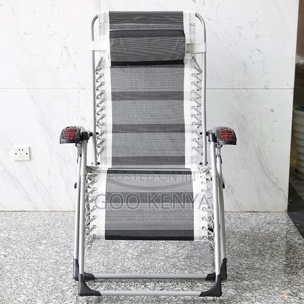 Outdoor Chair; Modern Reclining Zero Gravity Folding Chair - thumbnail 10