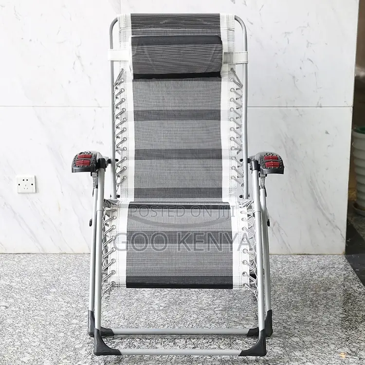 Outdoor Chair; Modern Reclining Zero Gravity Folding Chair