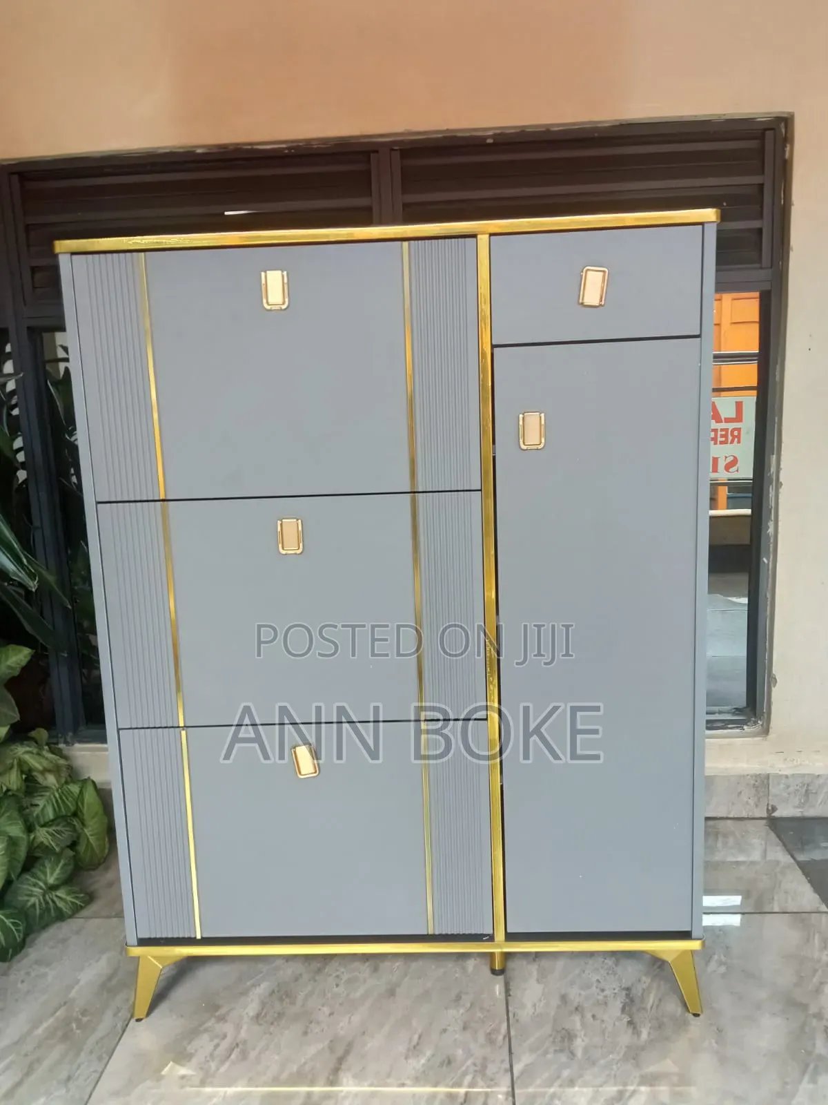 Bucket Flip Shoe Cabinet 
Dimensions: L120cm H120cm W24cm