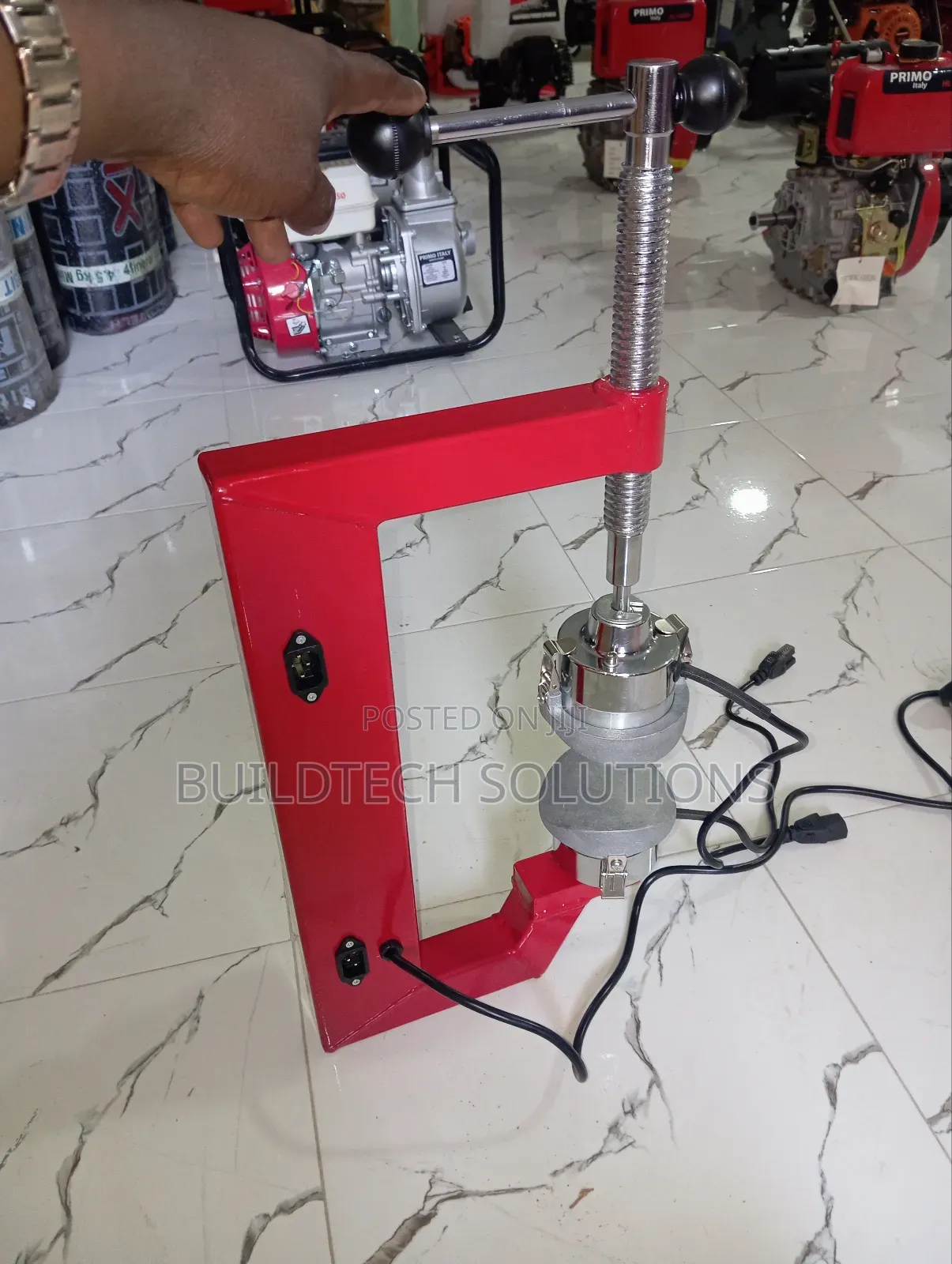 Fast Heating Tyre Vulcanizing Machine