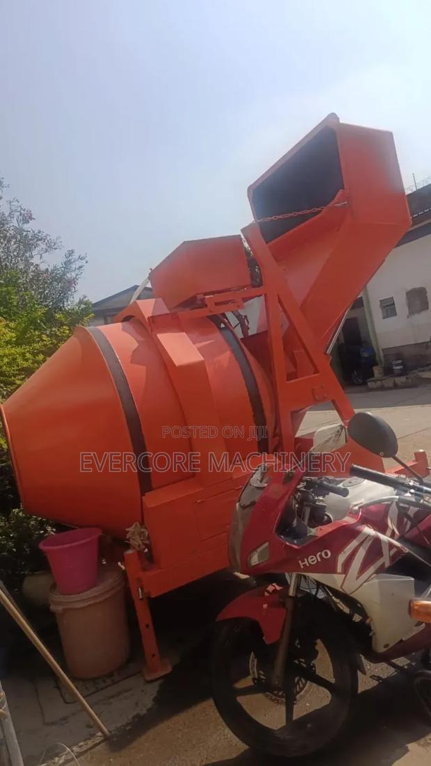 Rdcm350 Diesel Self-Loading Concrete Mixer 560litres - main view