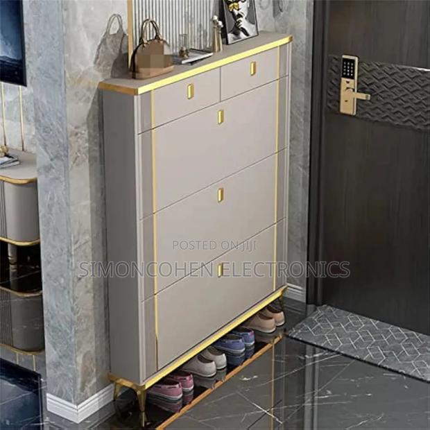 Bucket Flip Shoe Rack