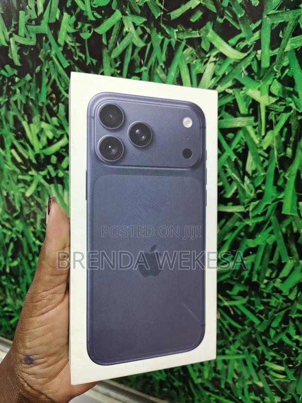 New Apple iPhone 17 Pro Max 512 GB Blue - main view