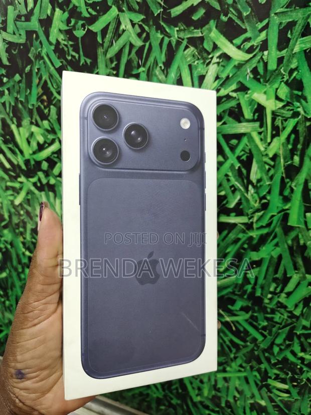 New Apple iPhone 17 Pro Max 512 GB Blue - thumbnail 3