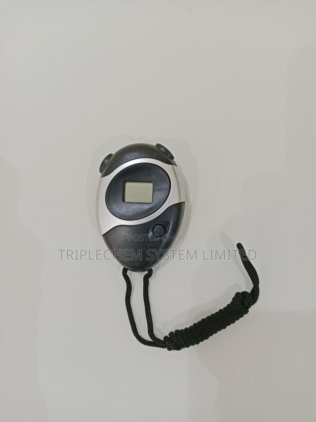 Digital Stop Watch - thumbnail 3