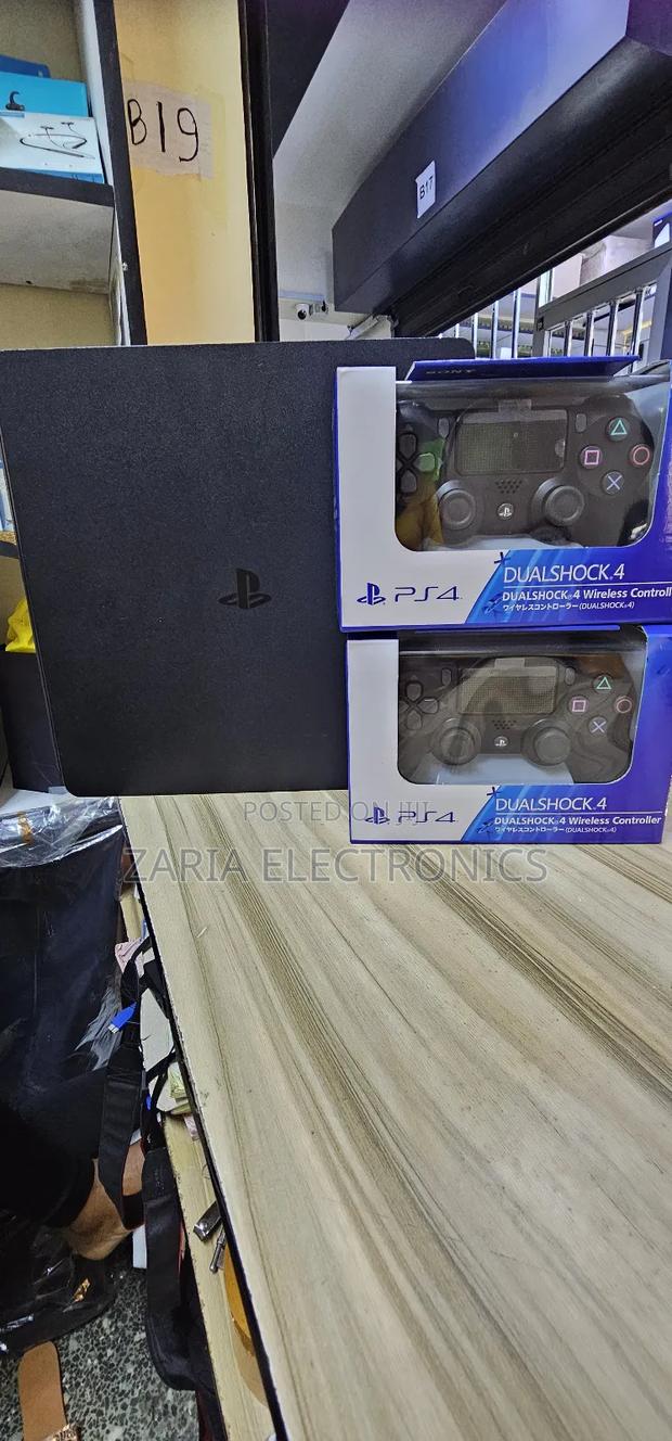 Ps4 Slim With 2 New Controllers, Super Clean - thumbnail 2