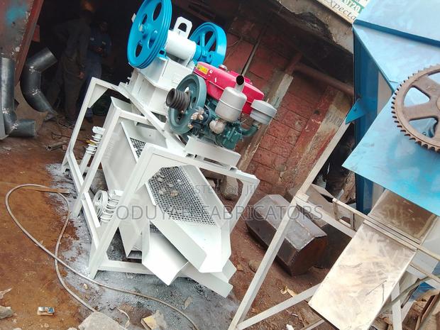 Complete Jaw/Stone Crusher Machine - main view