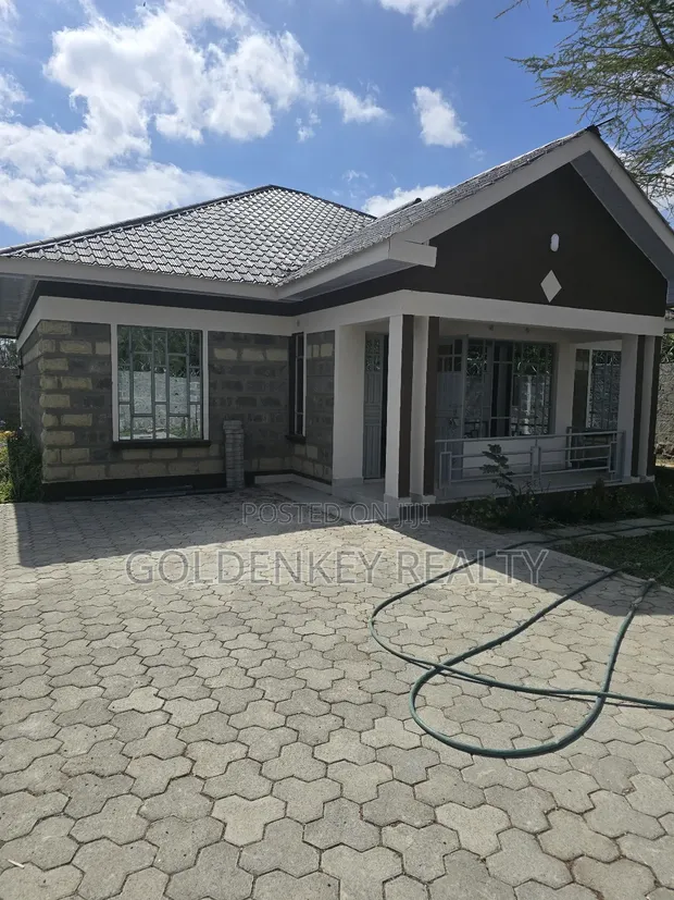 4bdrm Bungalow in Acacia, Kitengela for sale