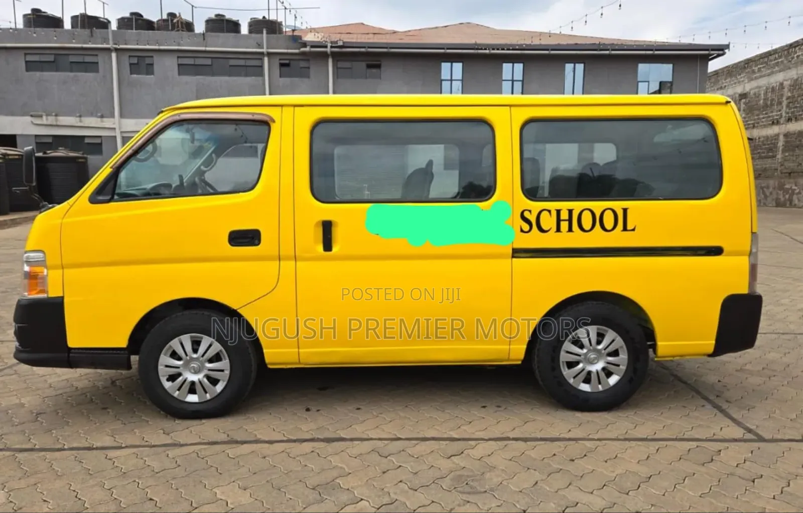 Nissan Caravan (Urvan) 2008 Yellow