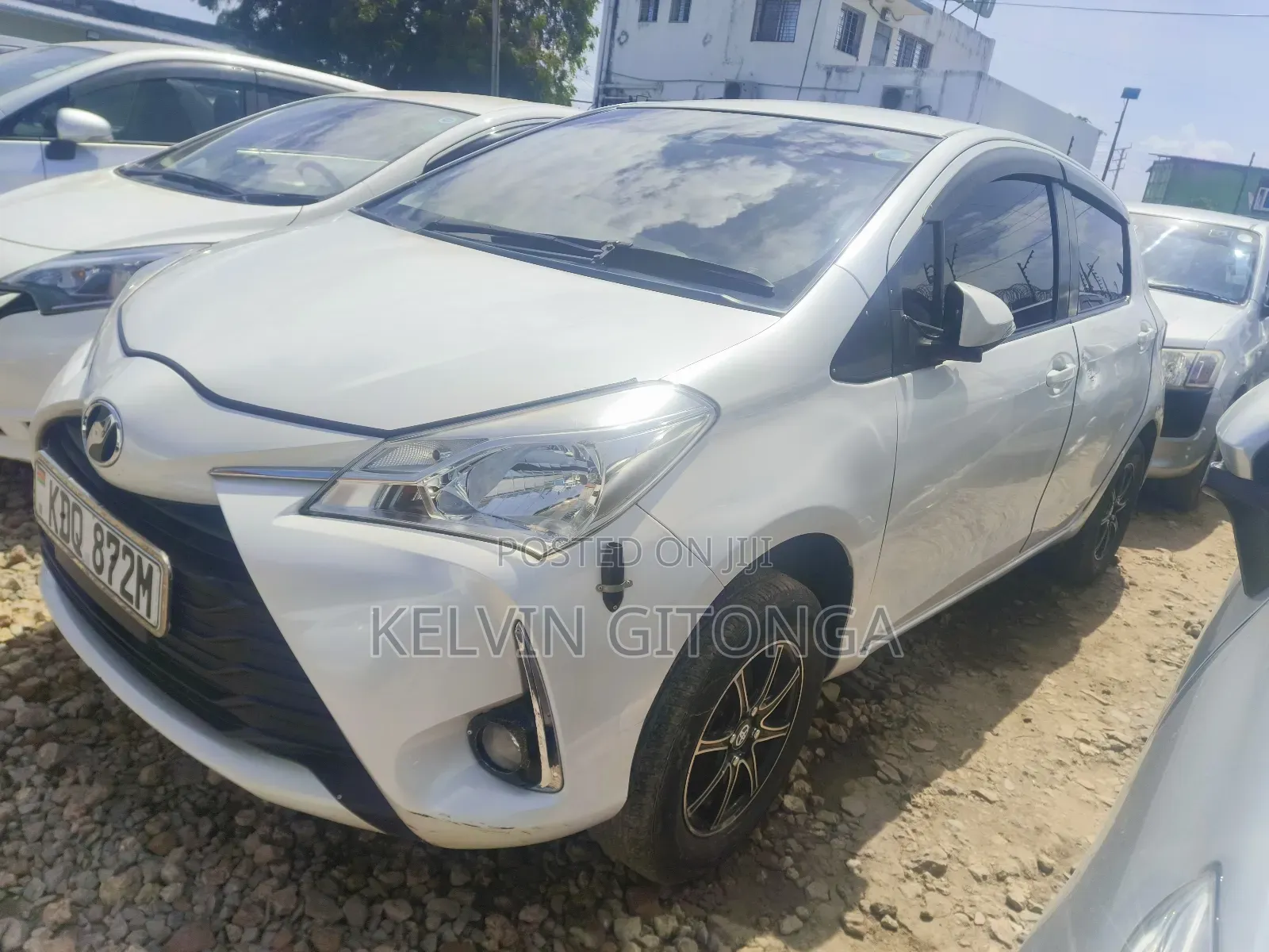 Toyota Vitz 2017 White