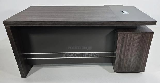Office Desk : Wooden 160cm Executive Table - thumbnail 2