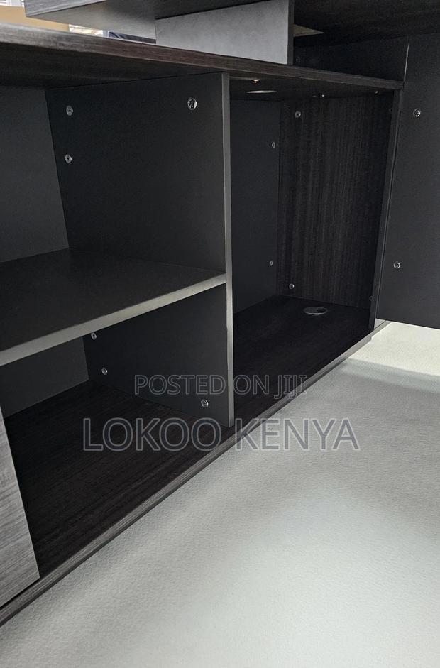 Office Desk : Wooden 160cm Executive Table - thumbnail 7
