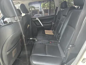 Toyota Land Cruiser Prado 2016 White