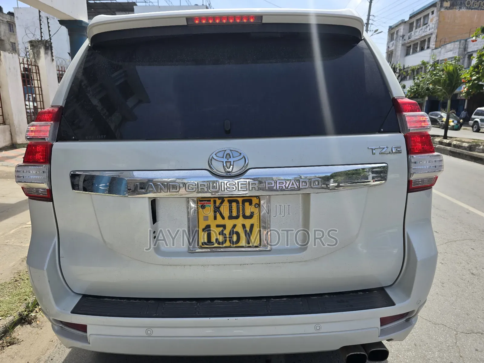 Toyota Land Cruiser Prado 2016 White