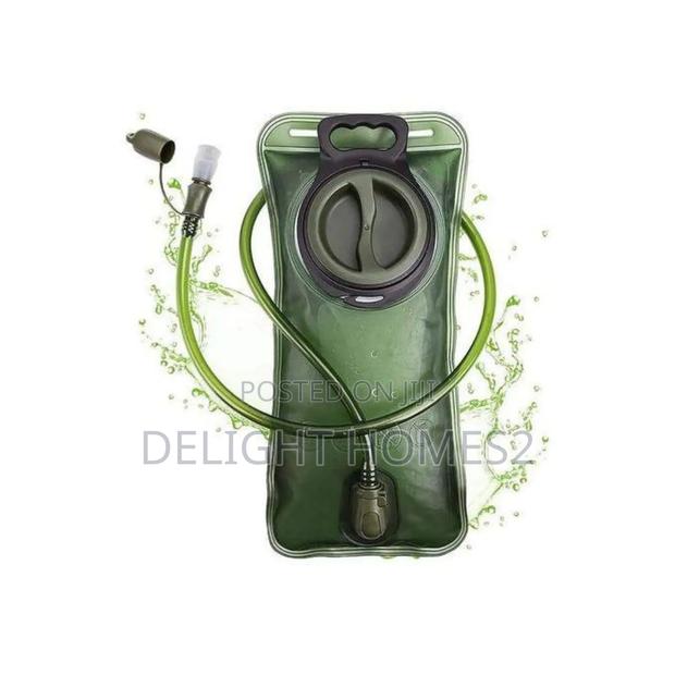 2l Water Bladder_re - main view