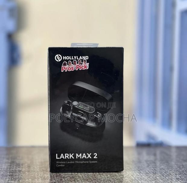 Hollyland Lark Max 2 Ultimate Combo 2-Person Wireless Microphone