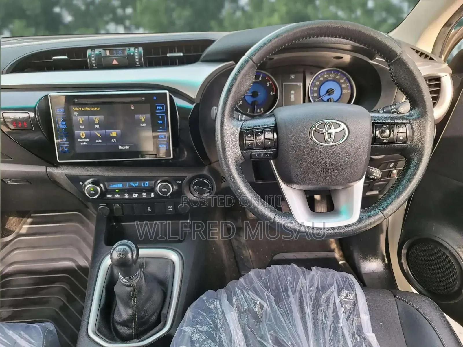 Toyota Hilux 2019 White
