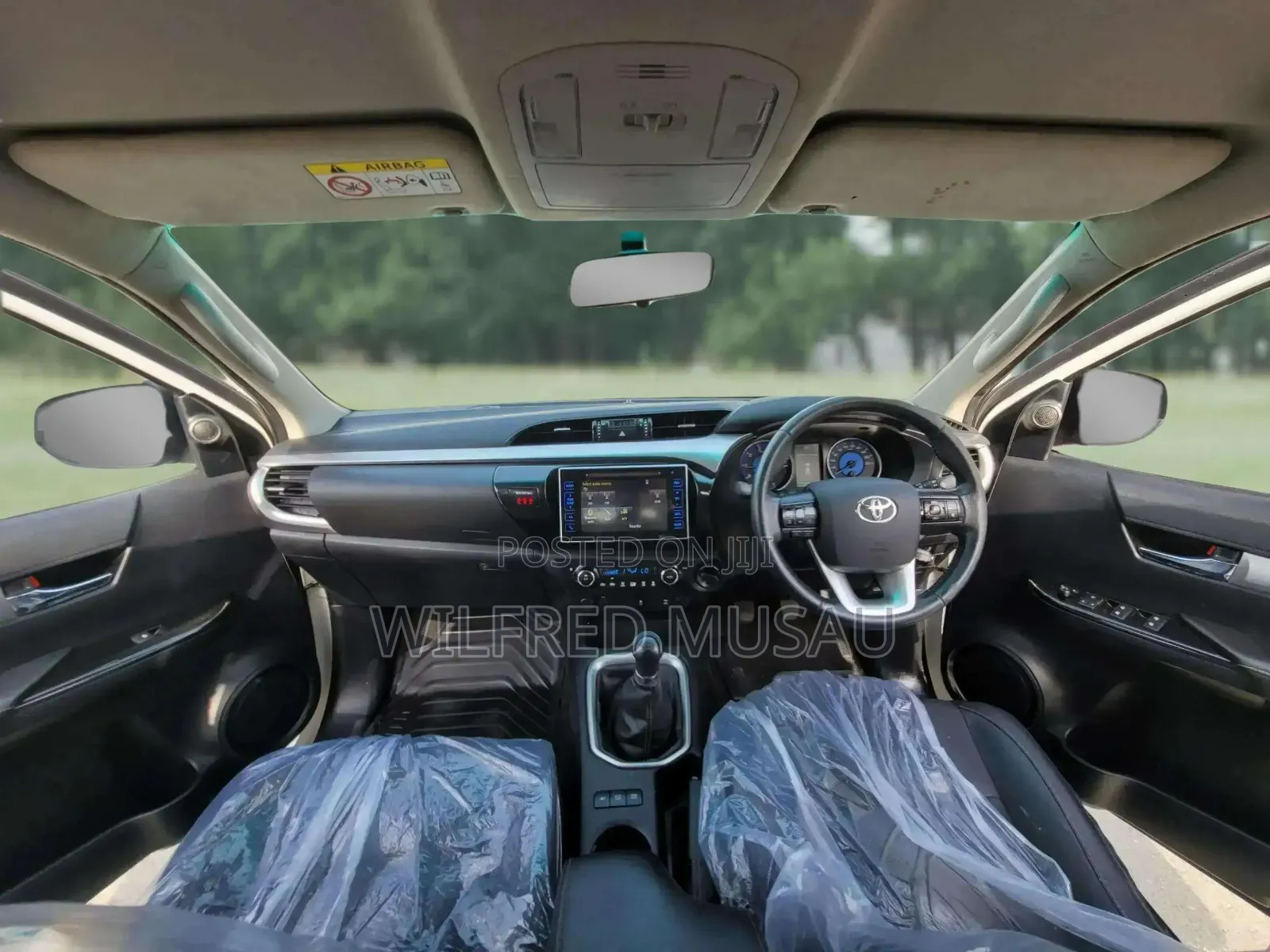 Toyota Hilux 2019 White