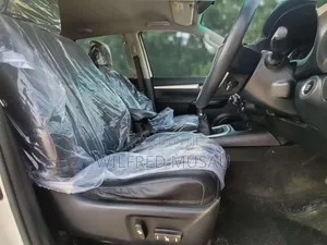 Toyota Hilux 2019 White