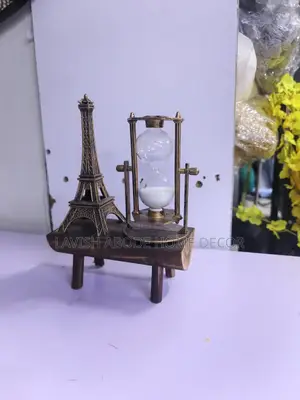 Eiffel Tower Featuring Hour Glass