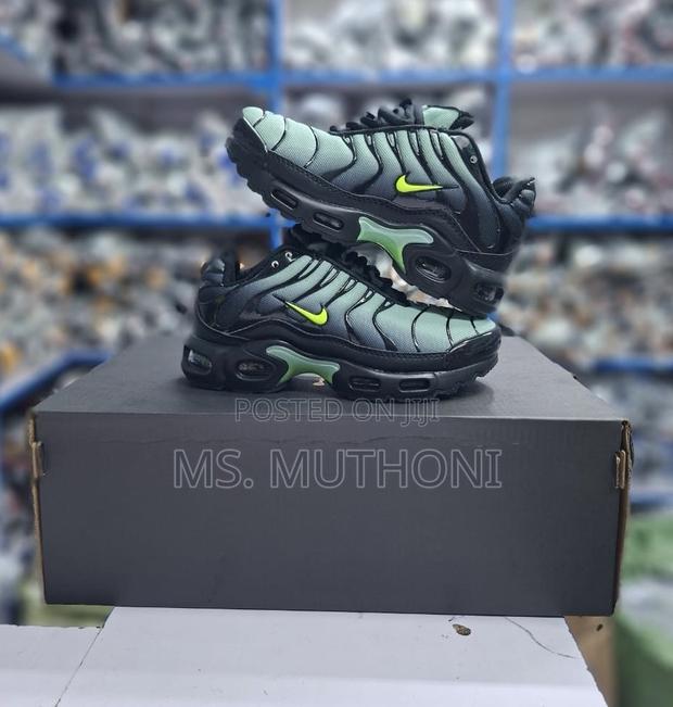 Kids Air Max Tuned Air Plus Sizes 30-35 - thumbnail 5