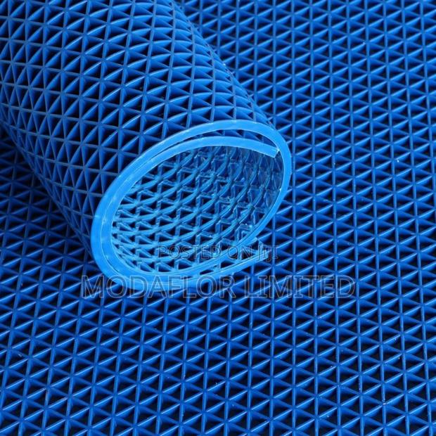 Safe Walk Antislip S Mat – Perfect for Elderly and Children